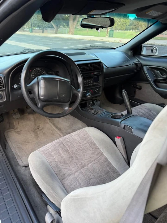 2002 Chevrolet Camaro 4th Gen - Image 5 of 9