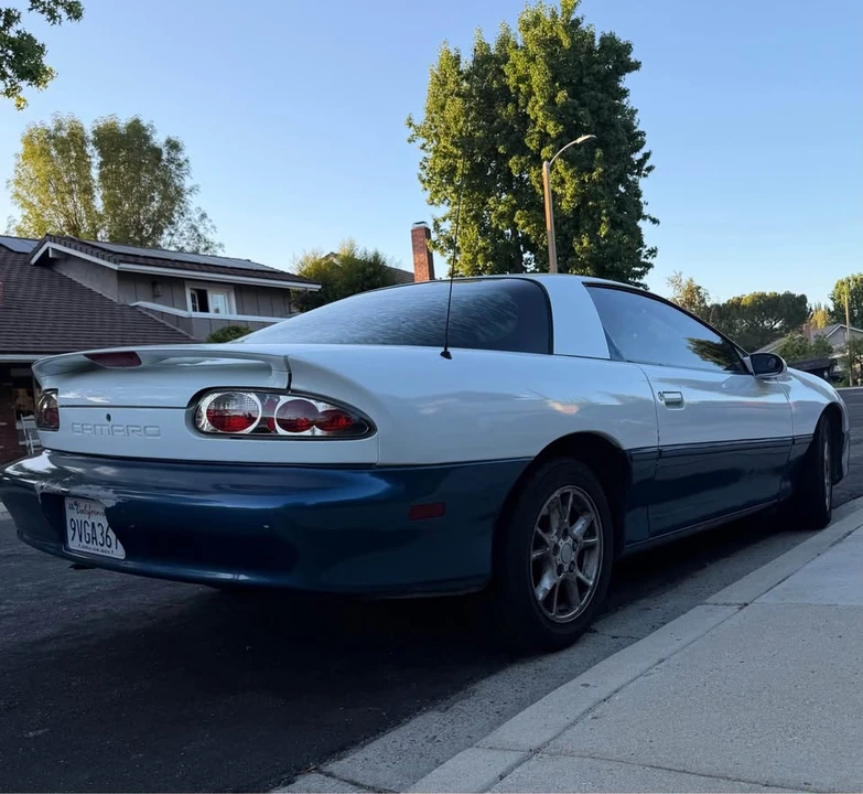 2002 Chevrolet Camaro 4th Gen - Image 2 of 7