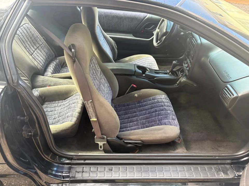 2002 Chevrolet Camaro 4th Gen - Image 6 of 10