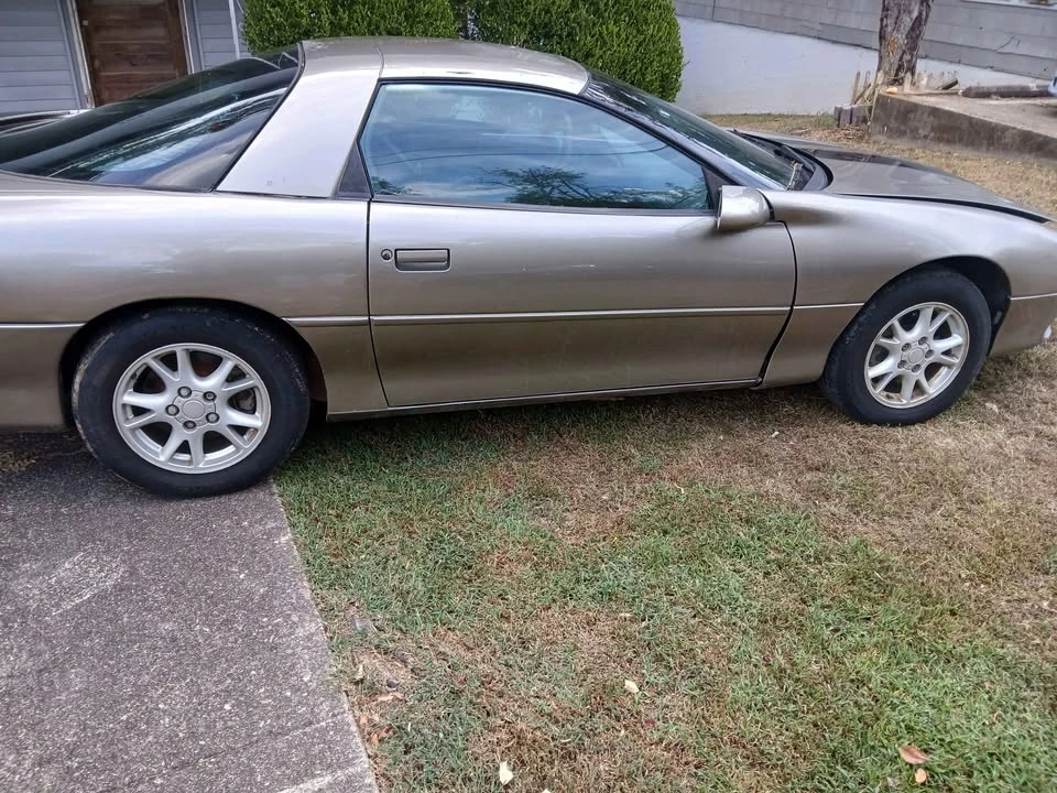 2002 Chevrolet Camaro 4th Gen - Image 6 of 8