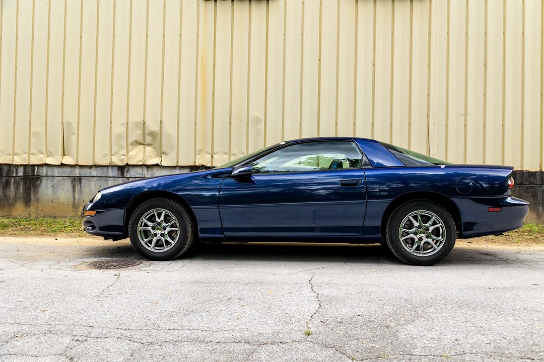 2002 Chevrolet Camaro 4th Gen - Image 4 of 31