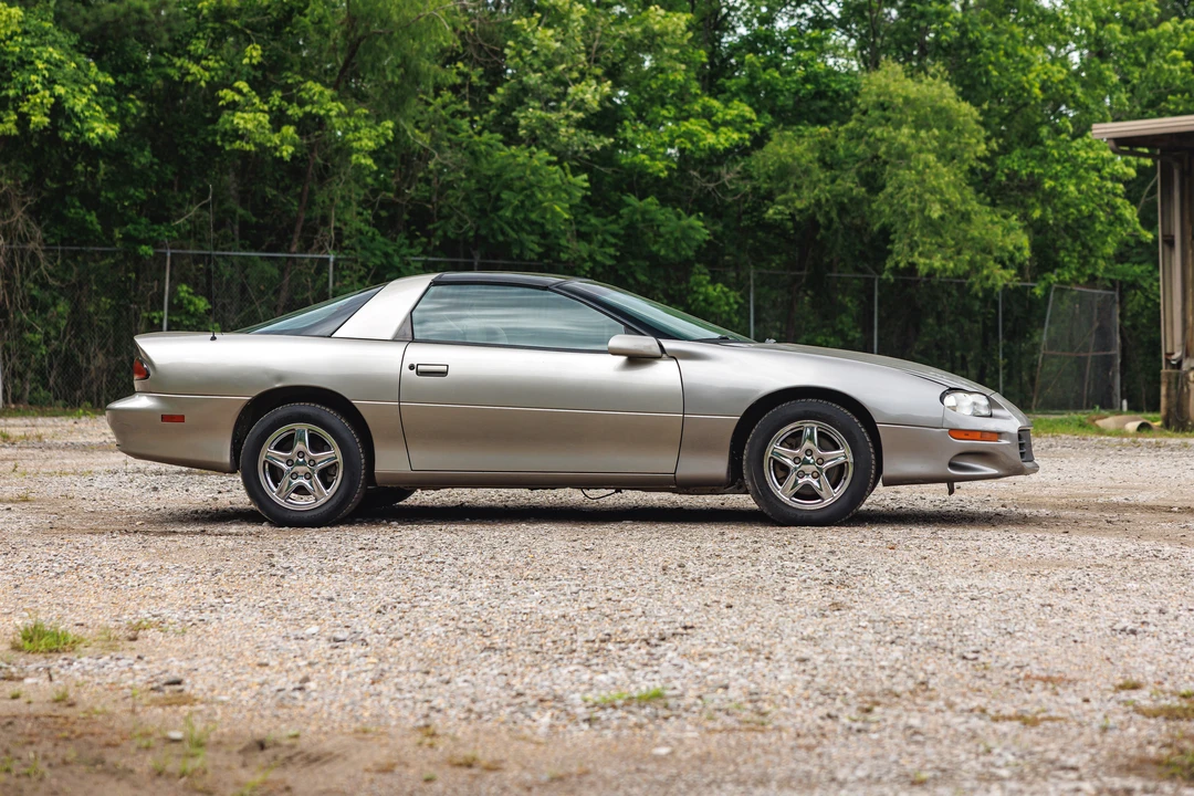 2002 Chevrolet Camaro 4th Gen - Image 8 of 31