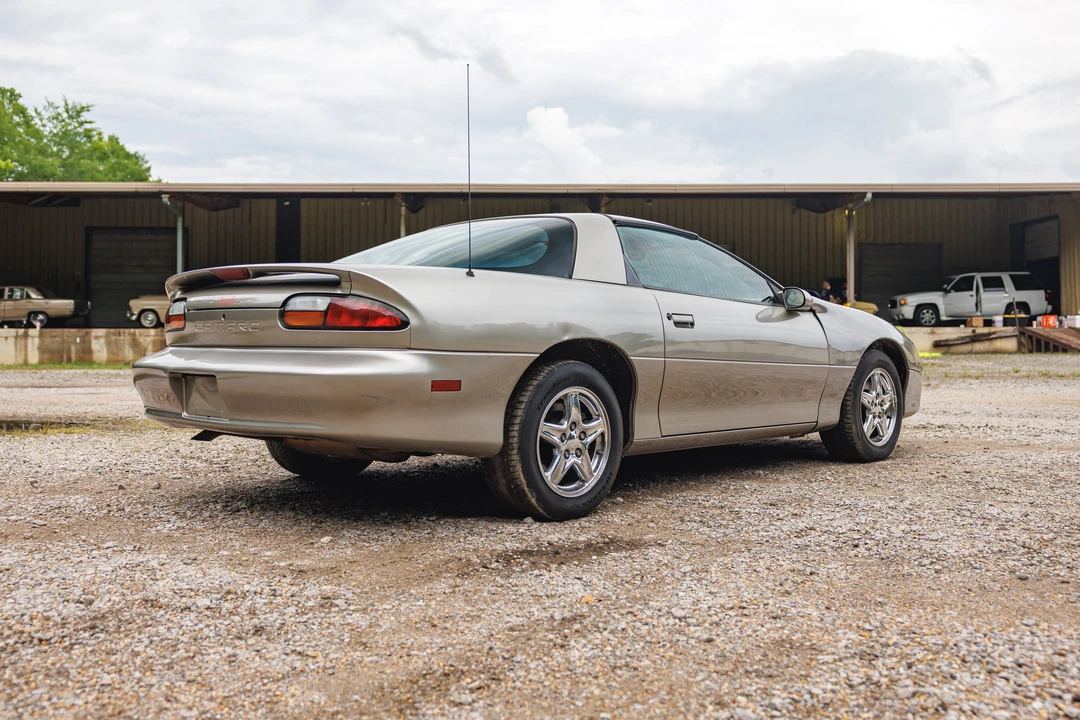 2002 Chevrolet Camaro 4th Gen - Image 10 of 31