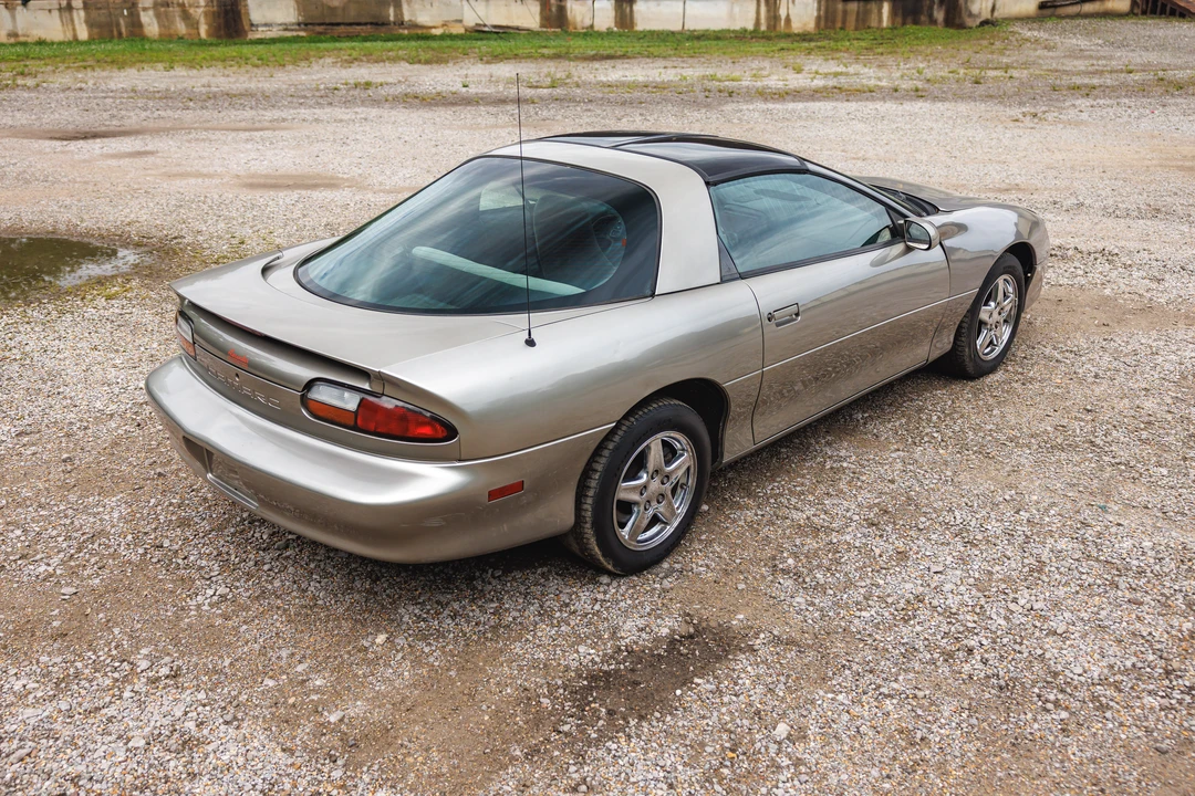 2002 Chevrolet Camaro 4th Gen - Image 11 of 31