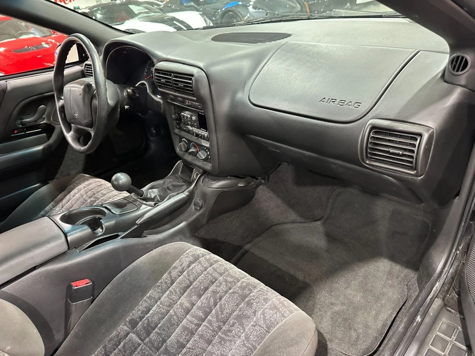 2002 Chevrolet Camaro 4th Gen - Image 10 of 11