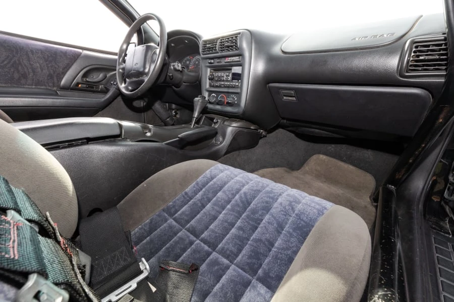 2002 Chevrolet Camaro 4th Gen - Image 17 of 24