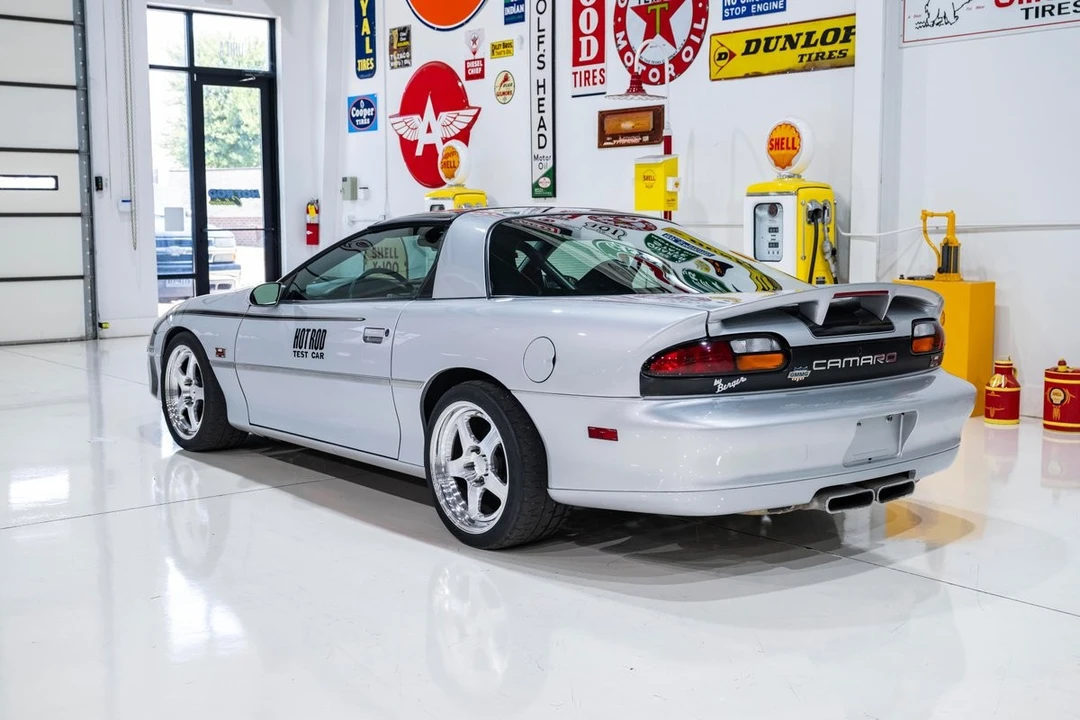 2002 Chevrolet Camaro 4th Gen - Image 6 of 31