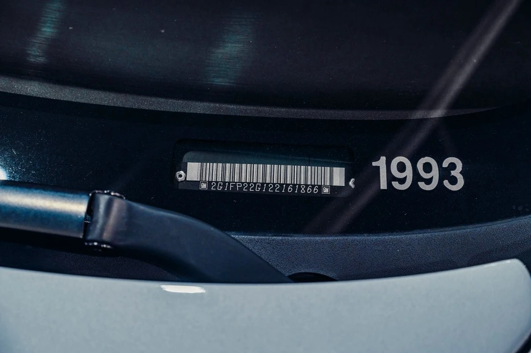 2002 Chevrolet Camaro 4th Gen - Image 18 of 21