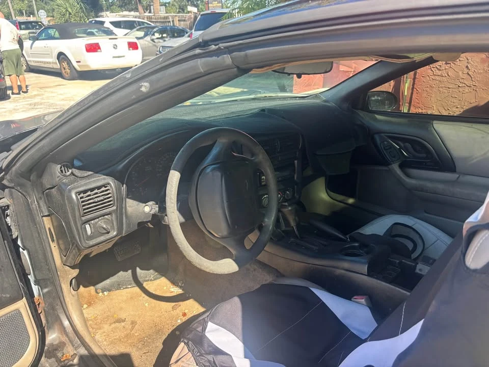 2002 Chevrolet Camaro 4th Gen - Image 5 of 7