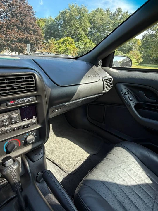 2002 Chevrolet Camaro 4th Gen - Image 16 of 19