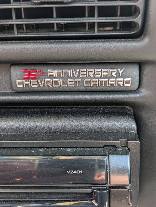 2002 Chevrolet Camaro 4th Gen - Image 6 of 8