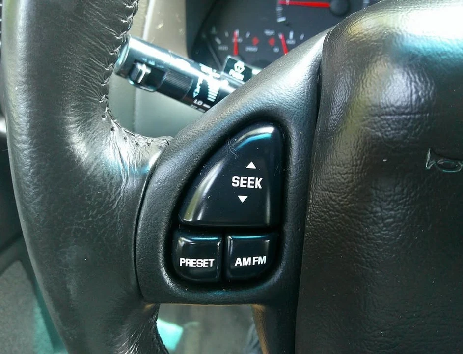 2002 Chevrolet Camaro 4th Gen - Image 6 of 20
