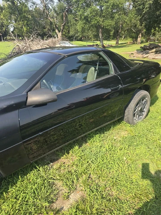 2002 Chevrolet Camaro 4th Gen - Image 3 of 17