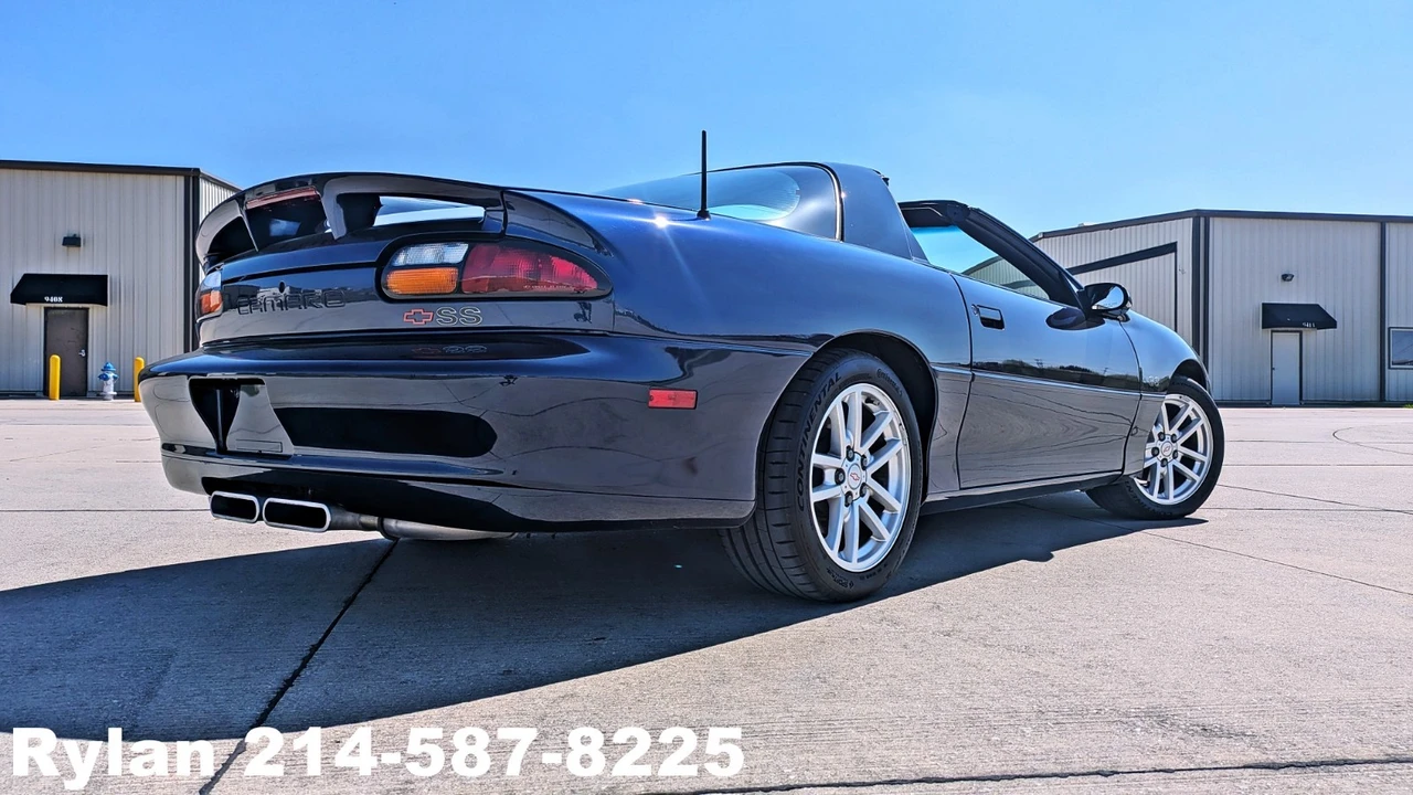 2002 Chevrolet Camaro SS 4th Gen - Image 15 of 21