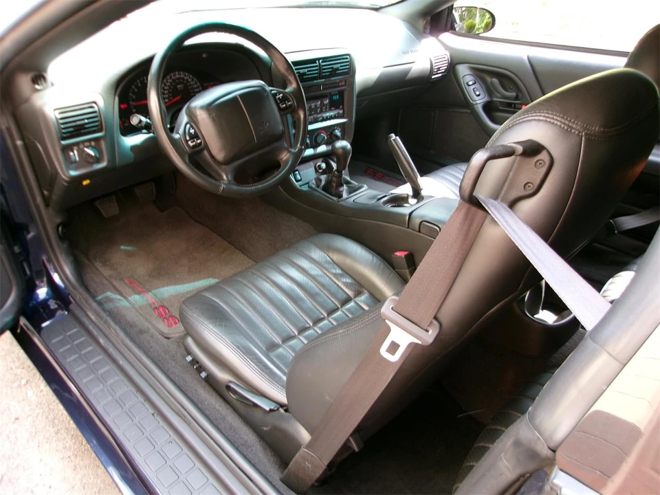 2002 Chevrolet Camaro SS 4th Gen - Image 25 of 31