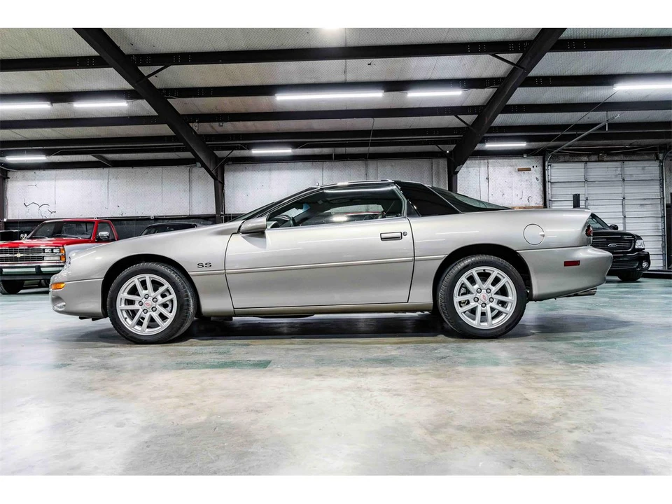 2002 Chevrolet Camaro SS 4th Gen - Image 2 of 24