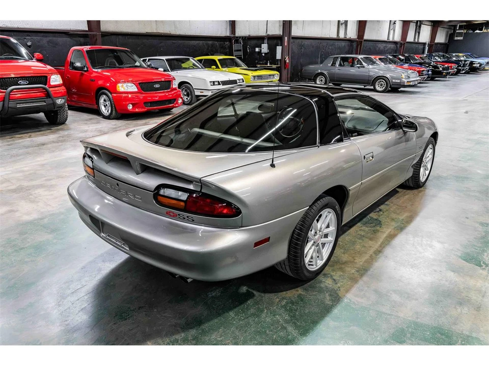 2002 Chevrolet Camaro SS 4th Gen - Image 5 of 24