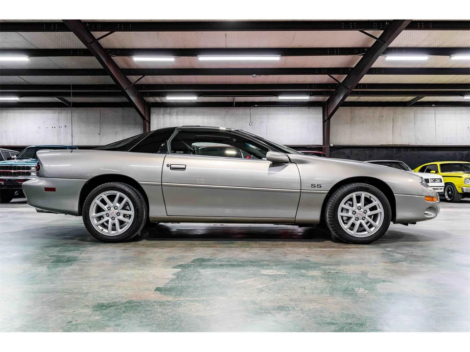 2002 Chevrolet Camaro SS 4th Gen - Image 6 of 24