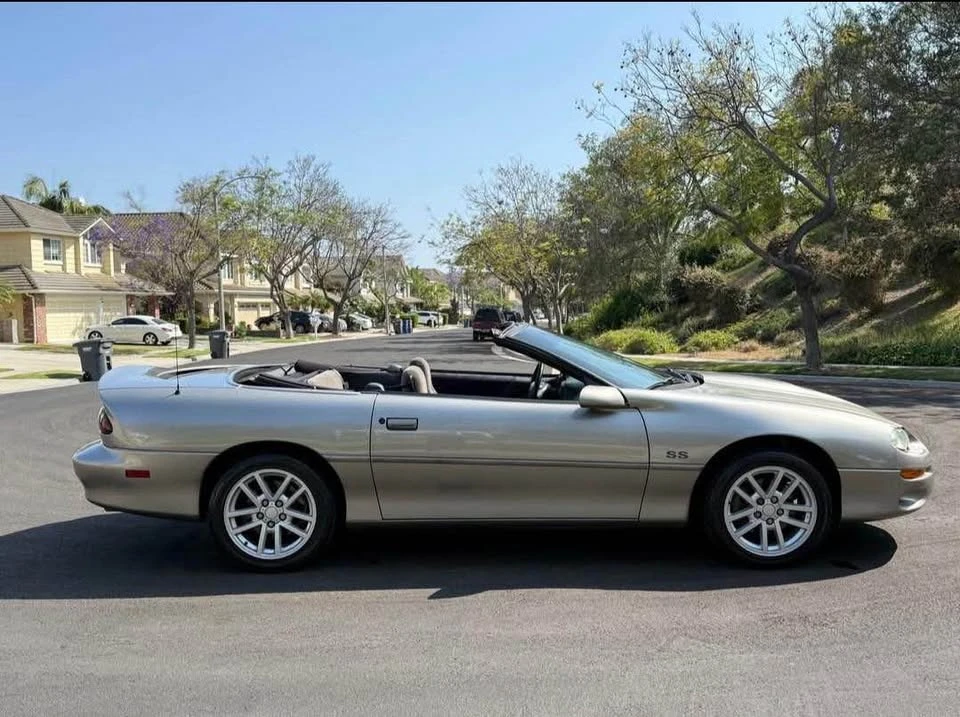 2002 Chevrolet Camaro - Image 2 of 6