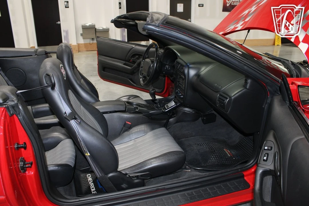 2002 Chevrolet Camaro SS 4th Gen - Image 8 of 21