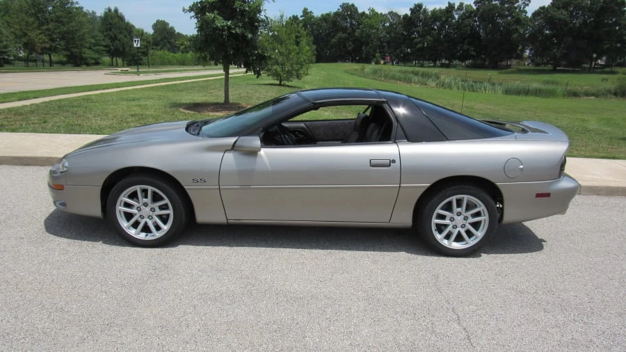 2002 Chevrolet Camaro SS 4th Gen - Image 2 of 7