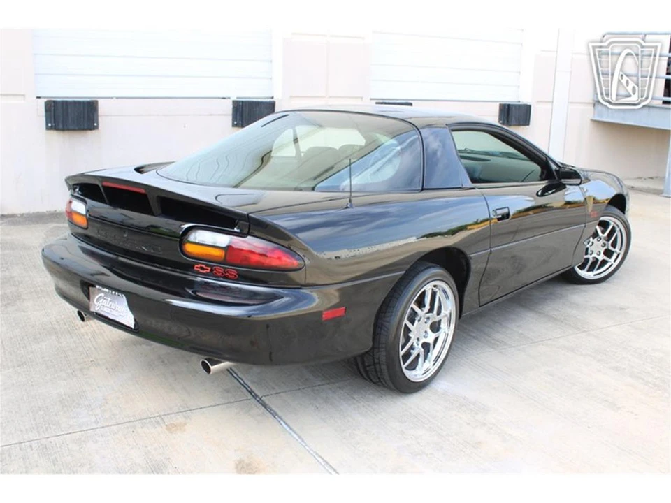 2002 Chevrolet Camaro SS 4th Gen - Image 16 of 31
