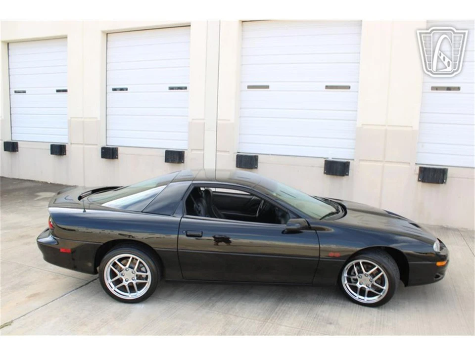 2002 Chevrolet Camaro SS 4th Gen - Image 27 of 31