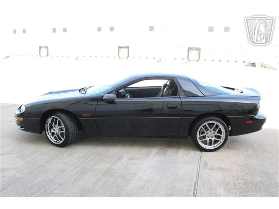 2002 Chevrolet Camaro SS 4th Gen - Image 2 of 31