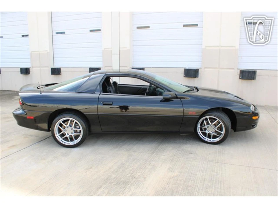 2002 Chevrolet Camaro SS 4th Gen - Image 4 of 31