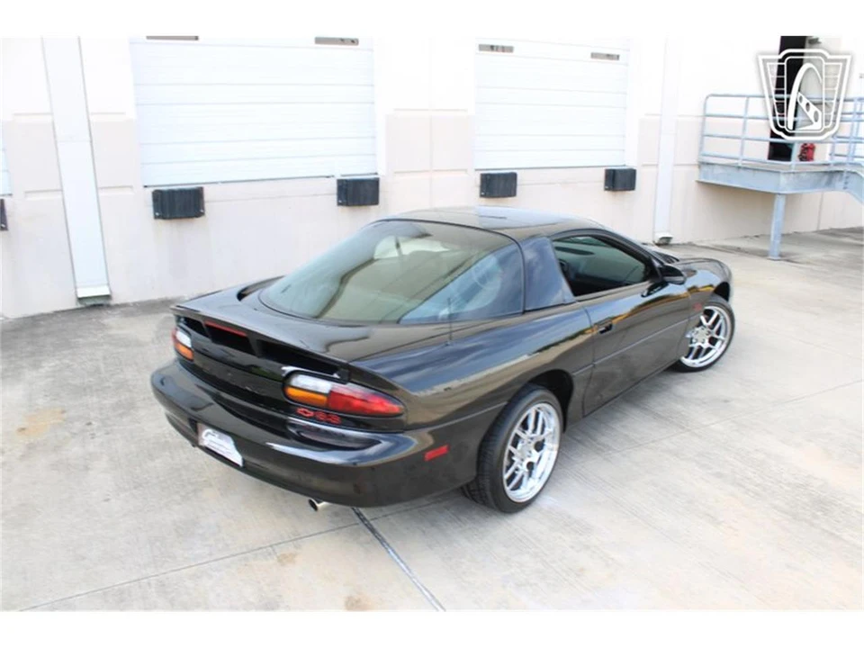 2002 Chevrolet Camaro SS 4th Gen - Image 25 of 31