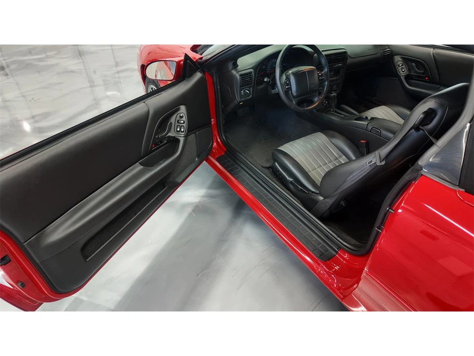 2002 Chevrolet Camaro SS 4th Gen - Image 19 of 30