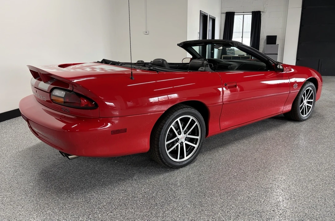 2002 Chevrolet - Image 3 of 25