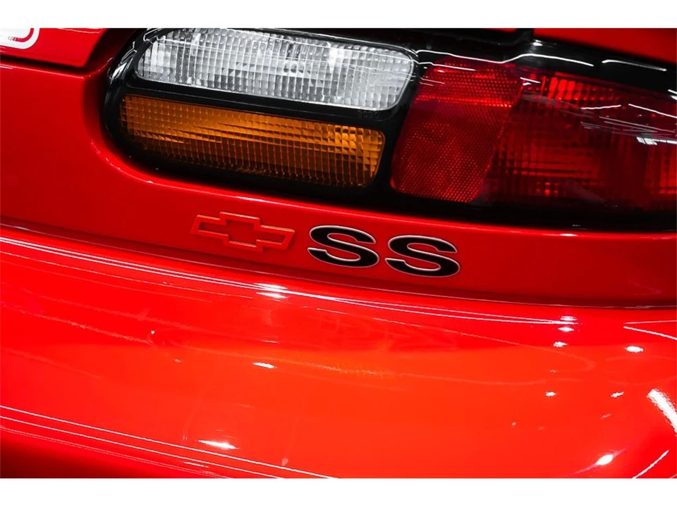 2002 Chevrolet Camaro SS 4th Gen - Image 8 of 31