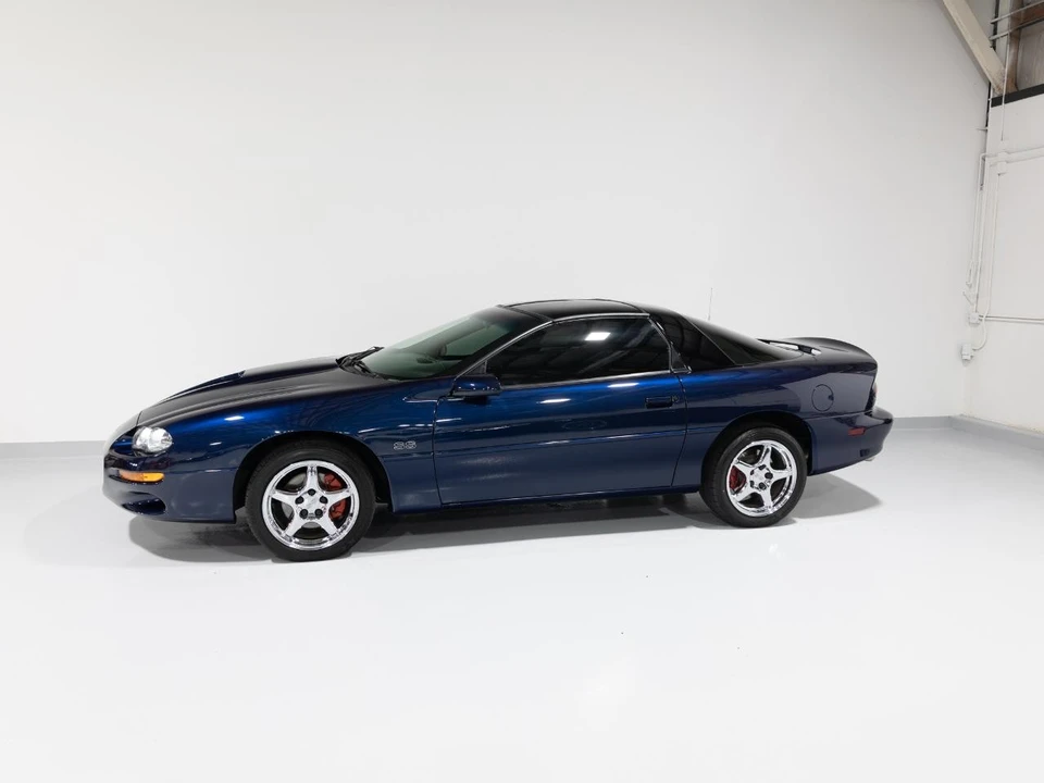 2002 Chevrolet Camaro SS 4th Gen - Image 10 of 31