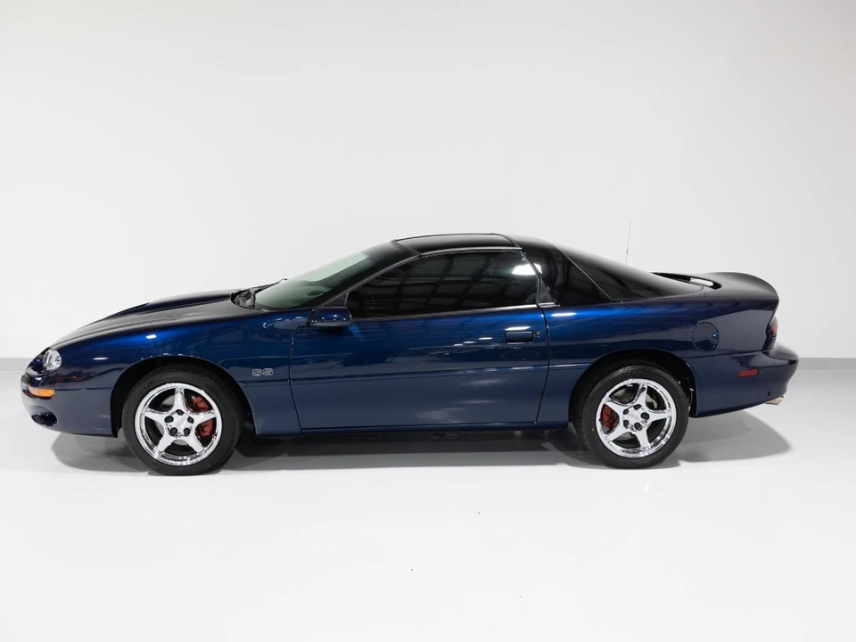 2002 Chevrolet Camaro SS 4th Gen - Image 11 of 31