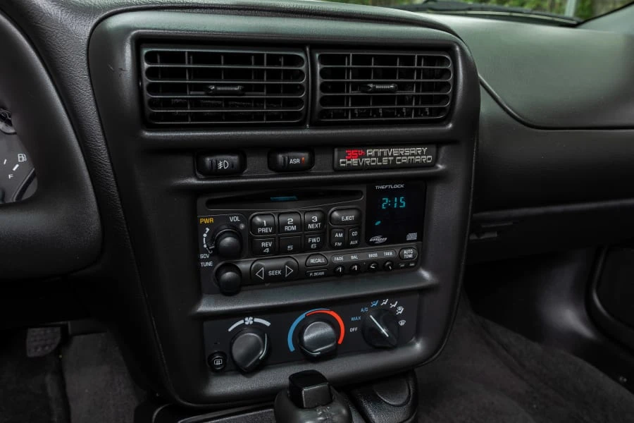 2002 Chevrolet Camaro SS 4th Gen - Image 26 of 31