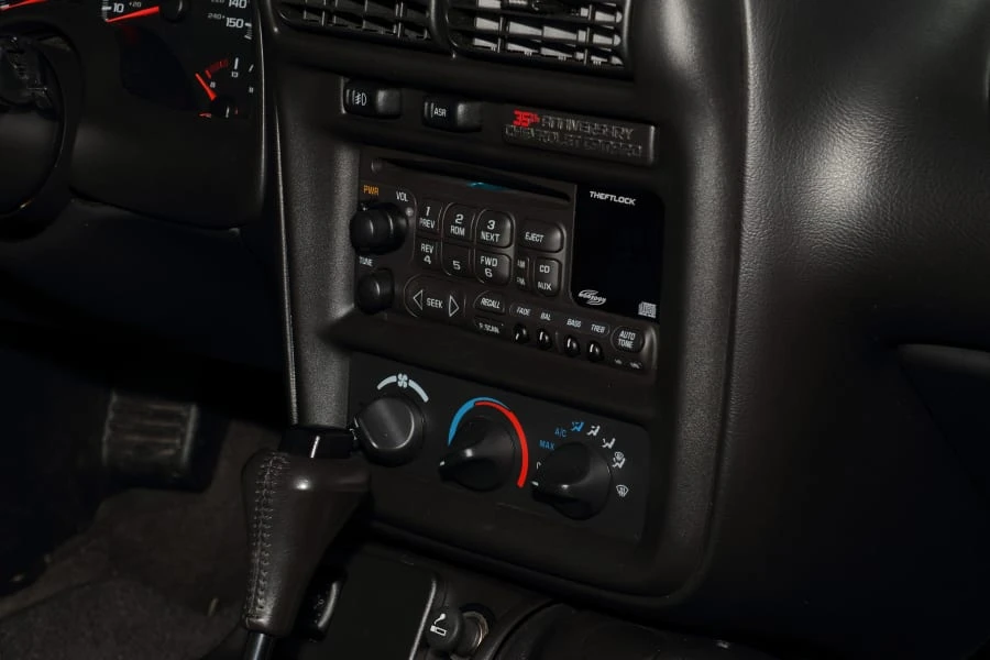 2002 Chevrolet Camaro SS 4th Gen - Image 25 of 31