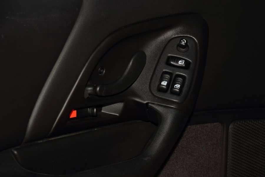 2002 Chevrolet Camaro SS 4th Gen - Image 24 of 31