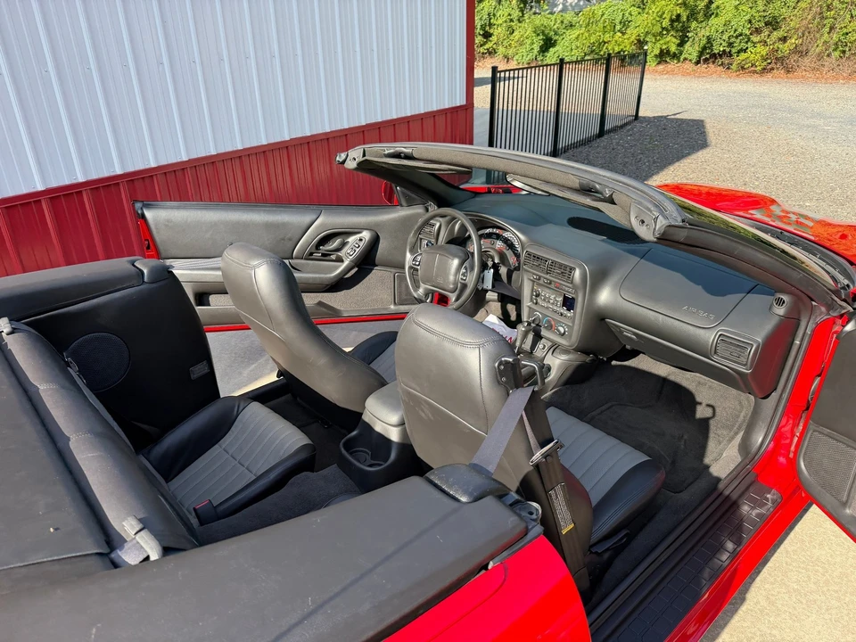 2002 Chevrolet - Image 26 of 31