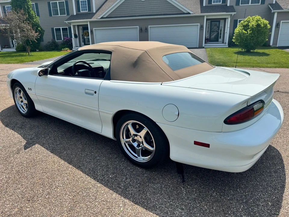 2002 Chevrolet Camaro SS 4th Gen - Image 10 of 31