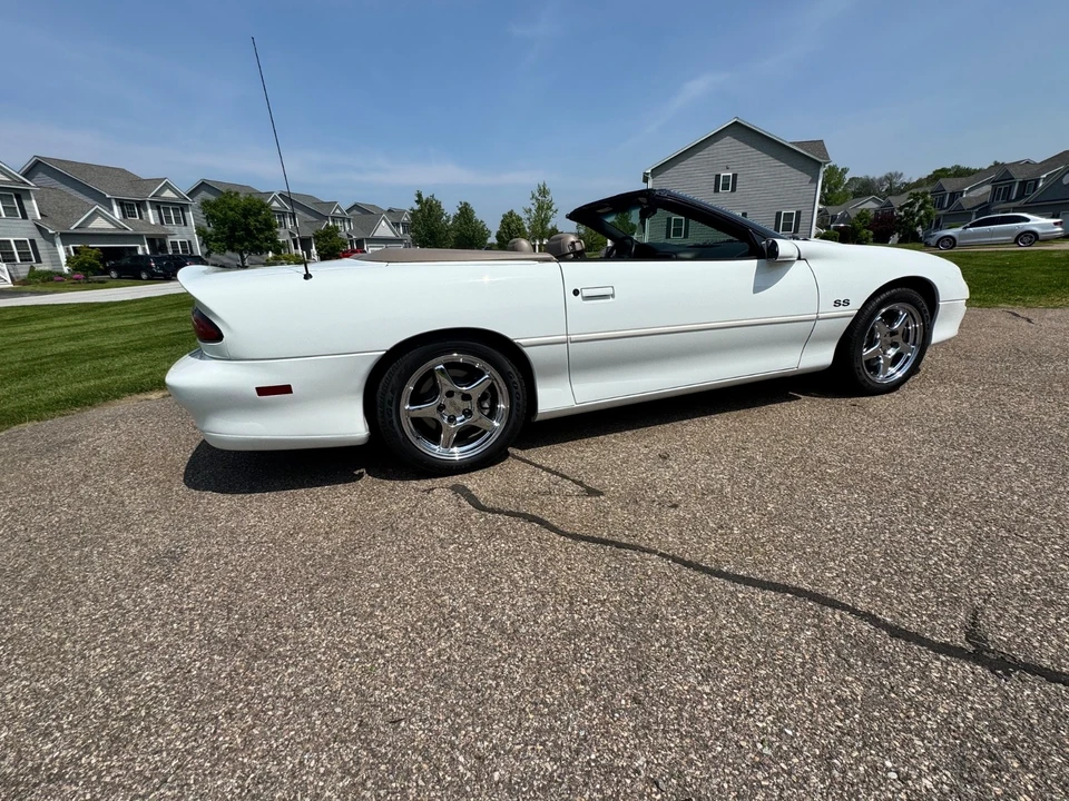 2002 Chevrolet Camaro SS 4th Gen - Image 22 of 31
