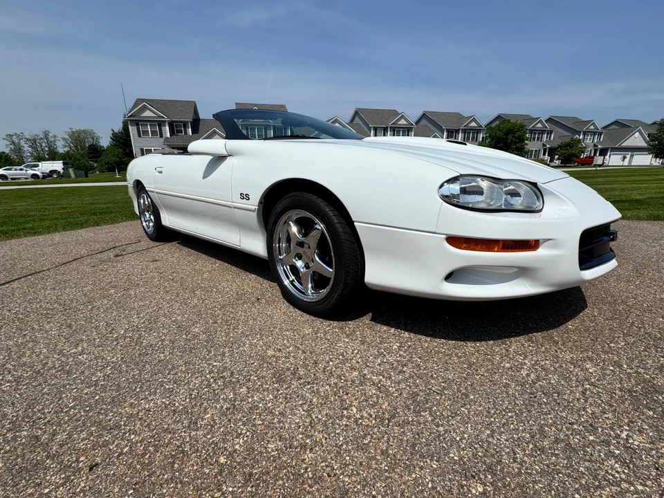2002 Chevrolet Camaro SS 4th Gen - Image 17 of 31