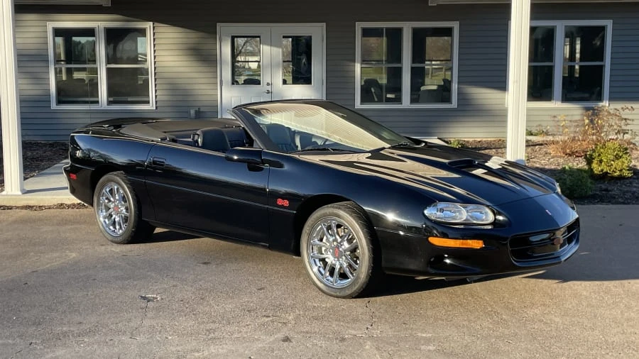 2002 Chevrolet Camaro SS 4th Gen - Image 9 of 31