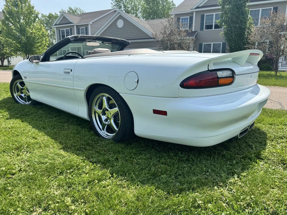 2002 Chevrolet Camaro SS 4th Gen - Image 18 of 31