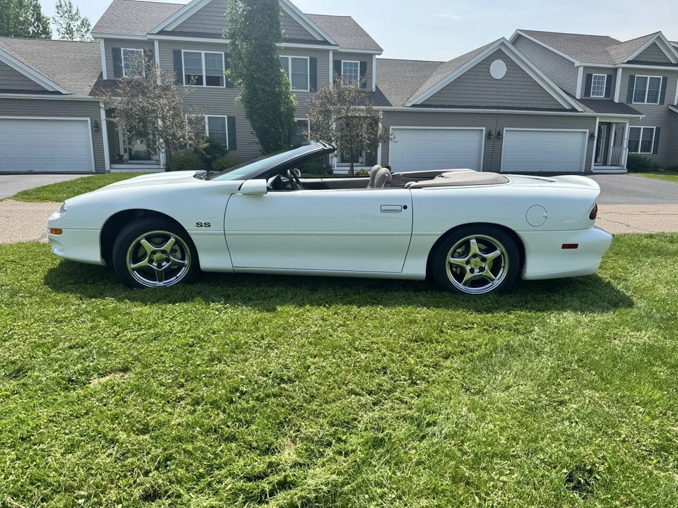 2002 Chevrolet Camaro SS 4th Gen - Image 19 of 31