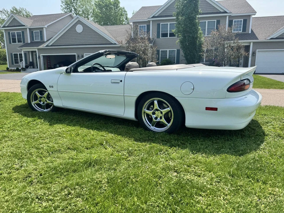 2002 Chevrolet Camaro SS 4th Gen - Image 11 of 31