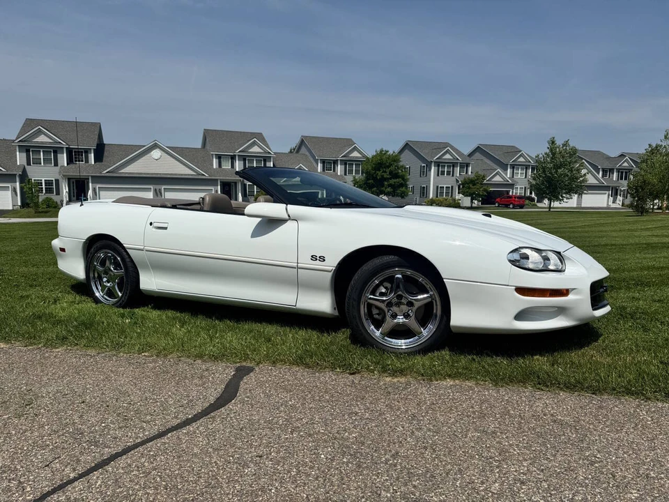 2002 Chevrolet Camaro SS 4th Gen - Image 12 of 31