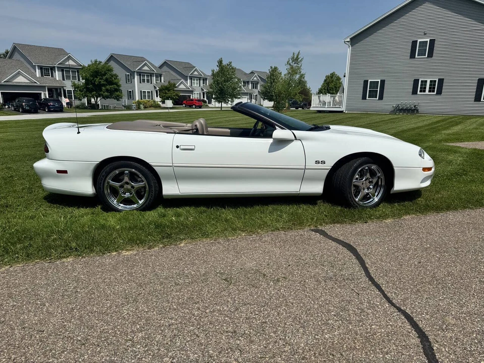 2002 Chevrolet Camaro SS 4th Gen - Image 13 of 31