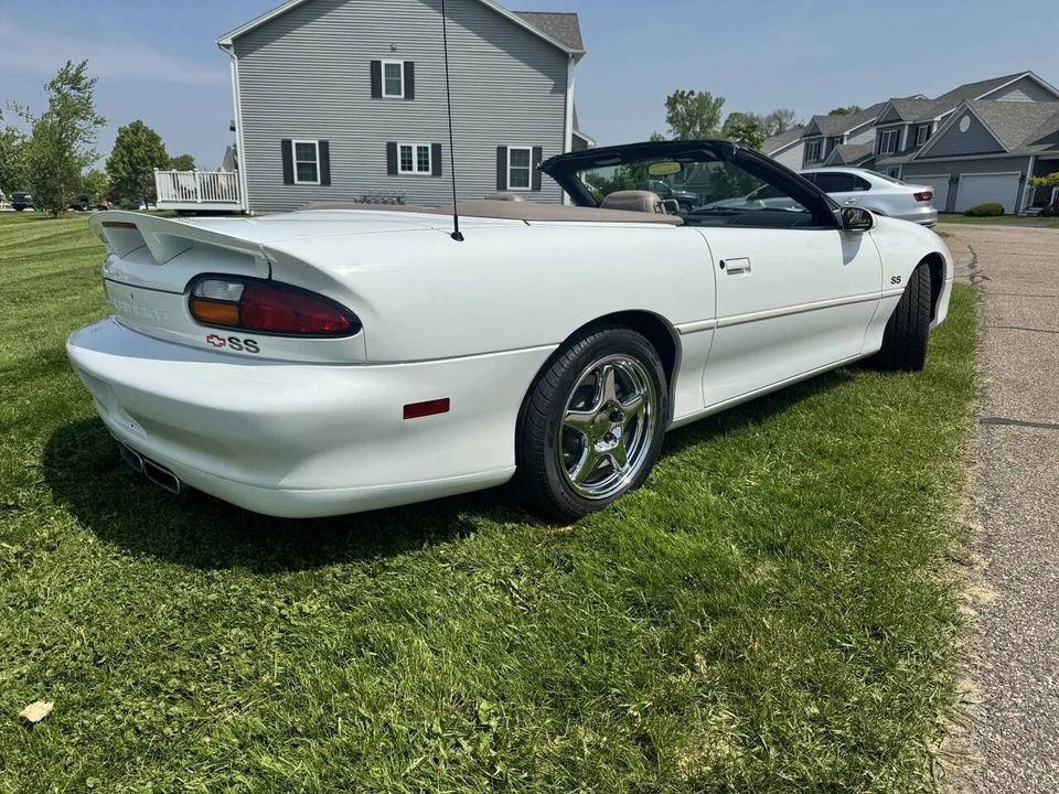 2002 Chevrolet Camaro SS 4th Gen - Image 14 of 31