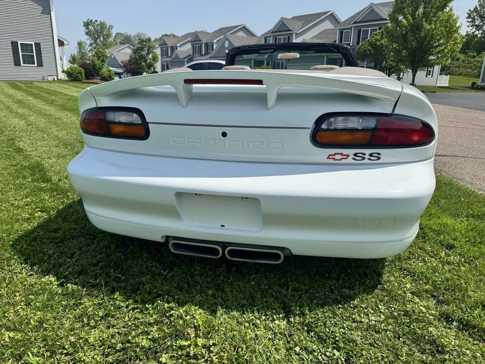 2002 Chevrolet Camaro SS 4th Gen - Image 15 of 31